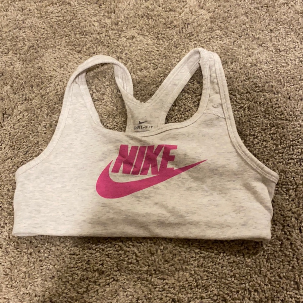 nike sports bra